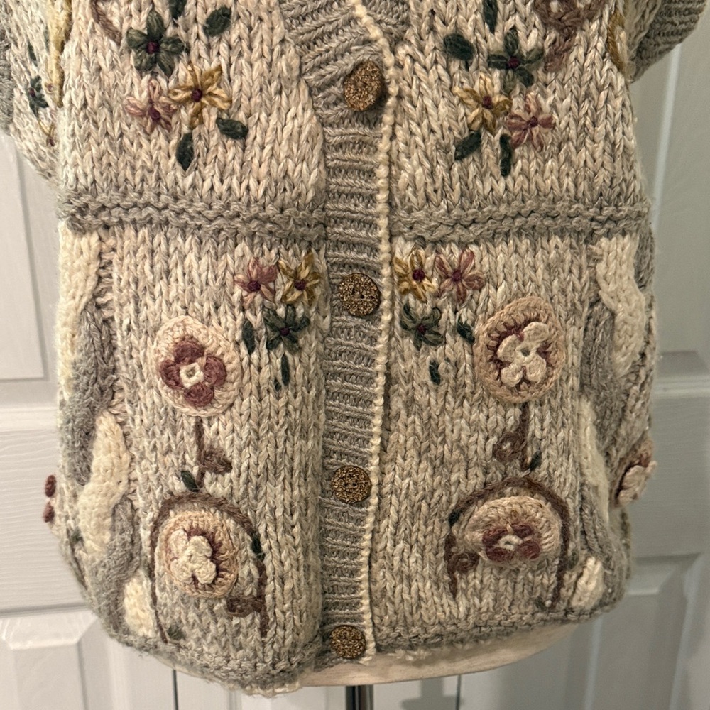 Vintage Margules embroidered sweater vest from the 1980s or 1990s Sz M - Picture 4 of 8